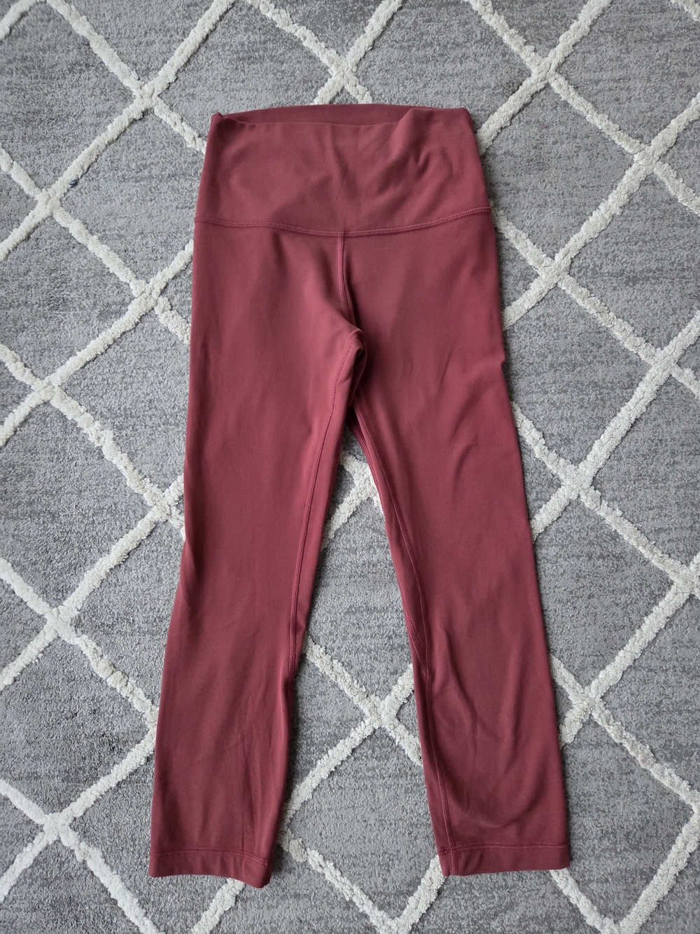 Lululemon Align 21 Redwood Active Leggings